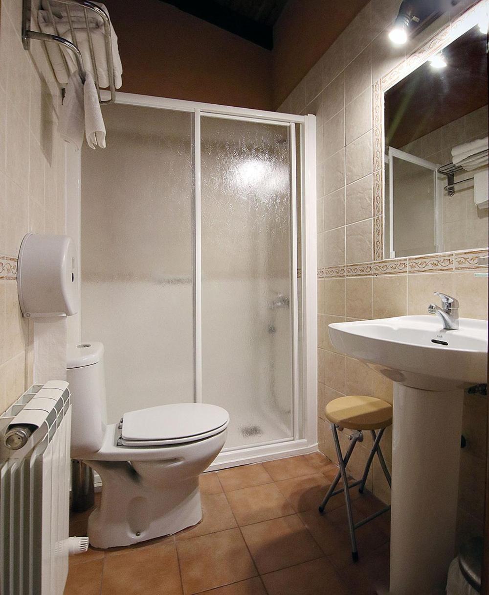 Apartamentos Turisticos Los Abuelos Montemayor de Pililla المظهر الخارجي الصورة