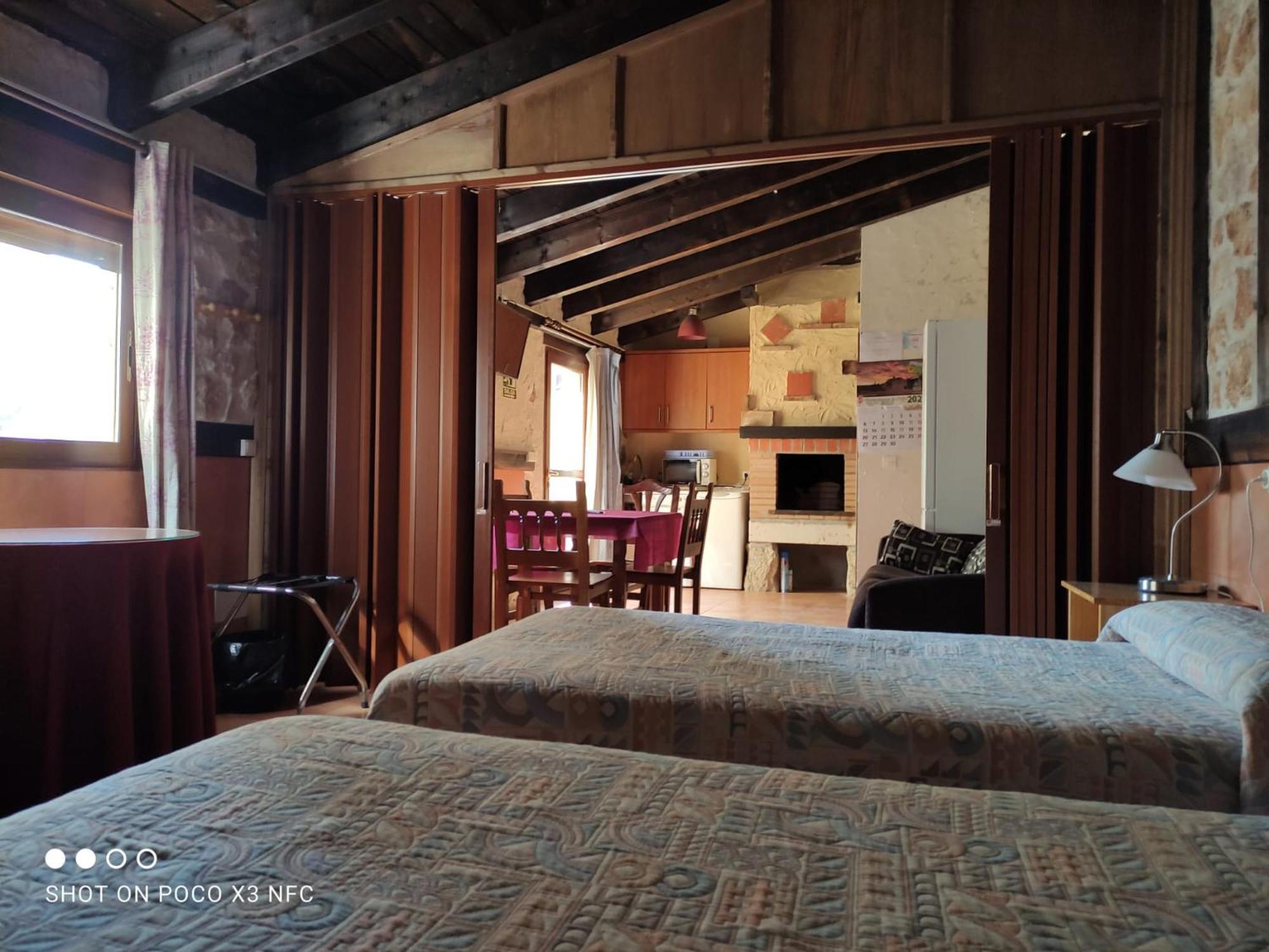 Apartamentos Turisticos Los Abuelos Montemayor de Pililla المظهر الخارجي الصورة